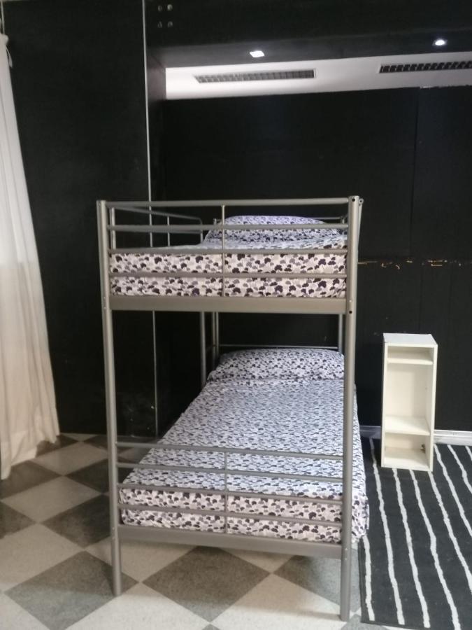 Hostal Casa Rosa Madrid Bagian luar foto