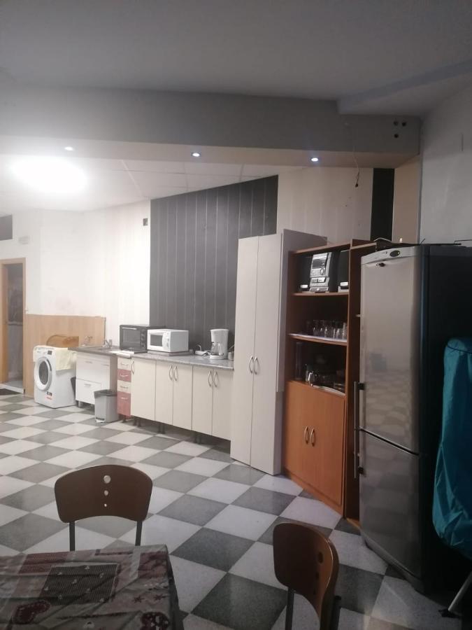 Hostal Casa Rosa Madrid Bagian luar foto