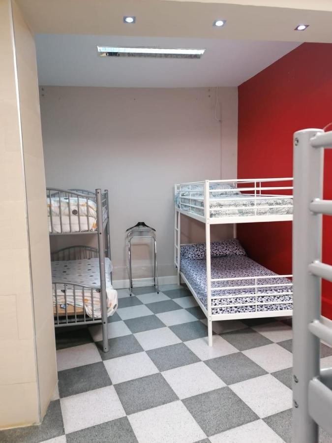 Hostal Casa Rosa Madrid Bagian luar foto